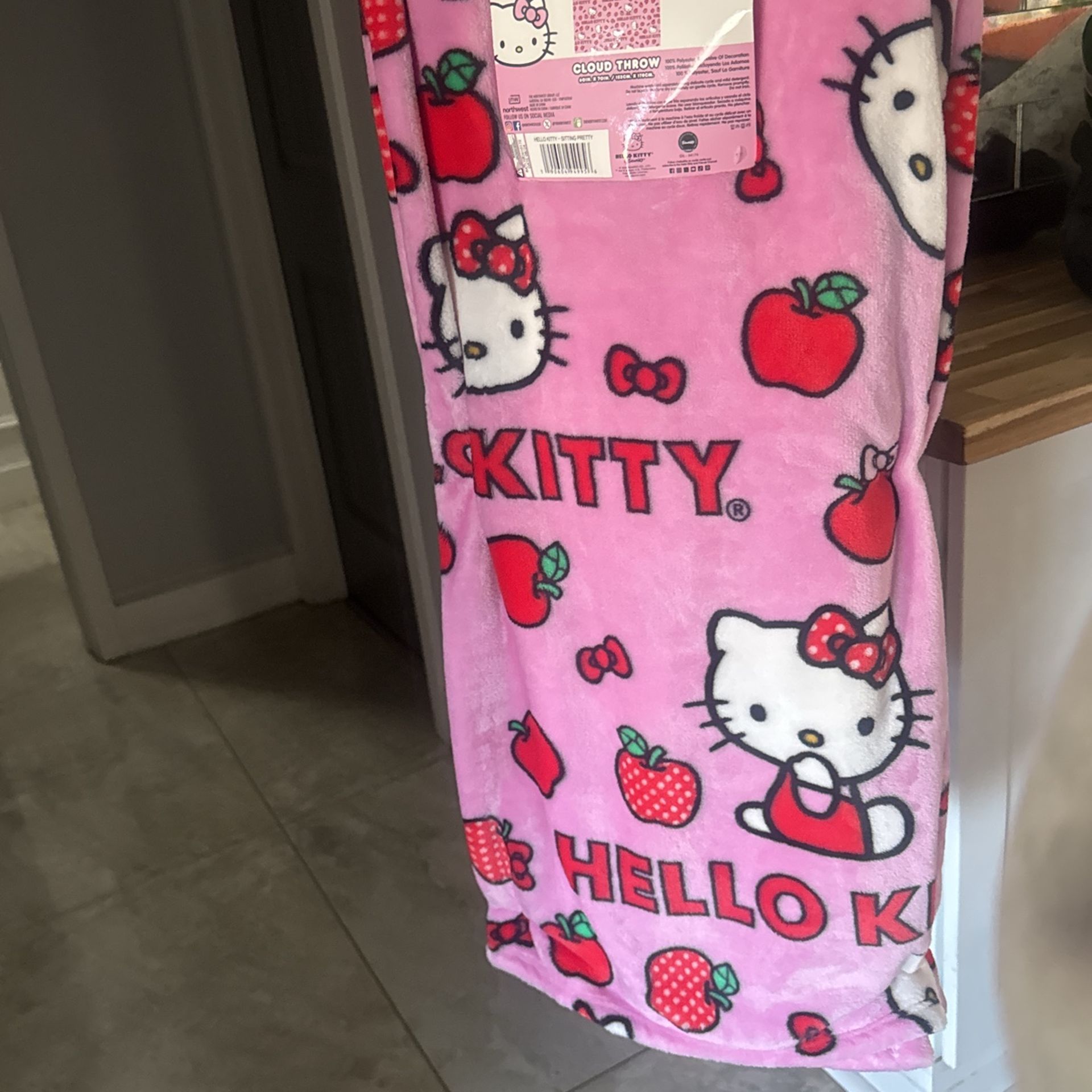 hello kitty blanket