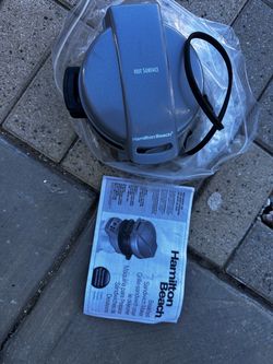 Breakfast sandwich maker