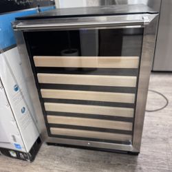 Element Wine Fridge 