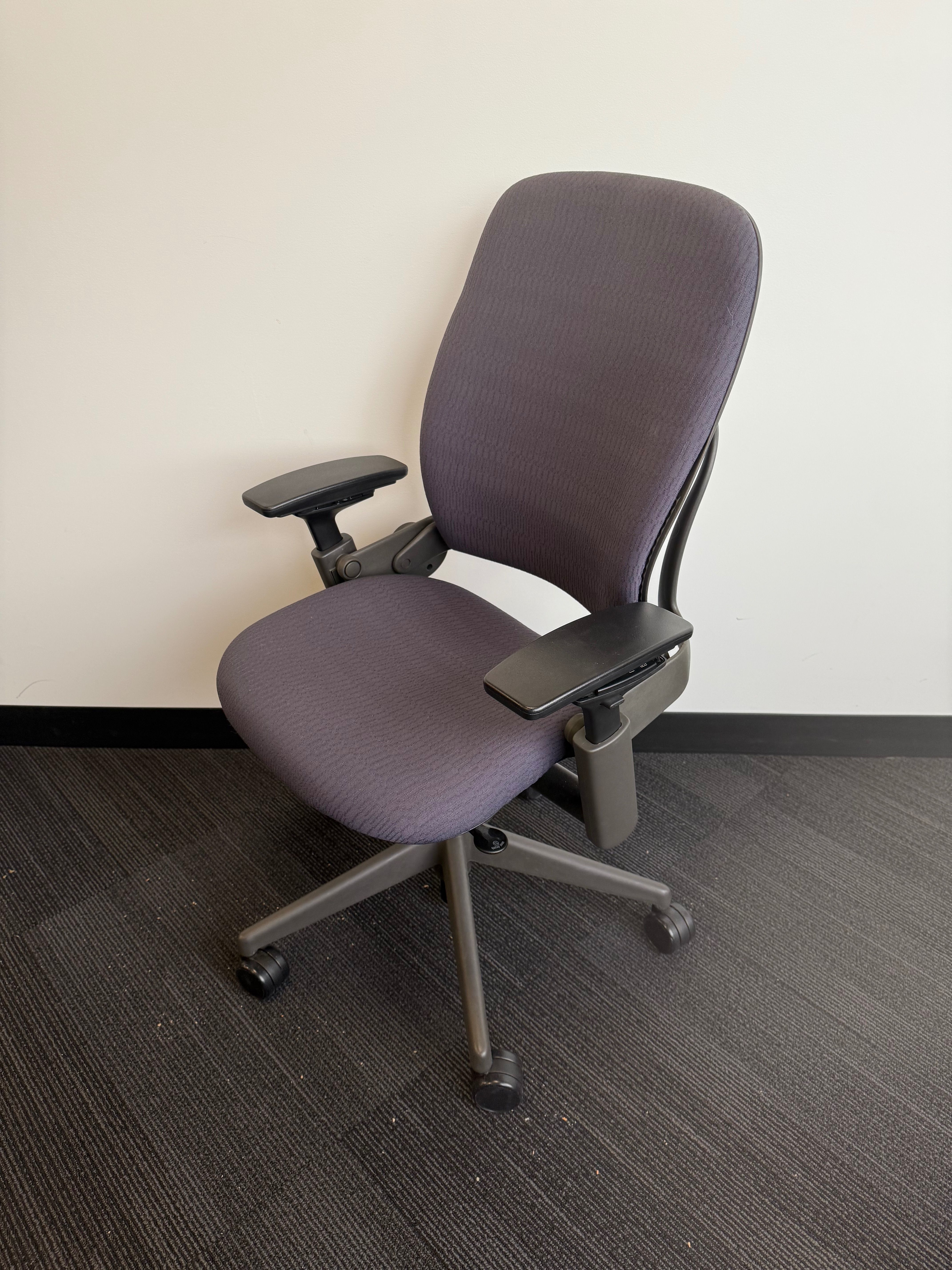 Steelcase Leap V2 Medium Grey Fully Loaded
