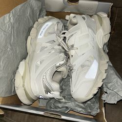 balenciagas track runners ( white, no LED)