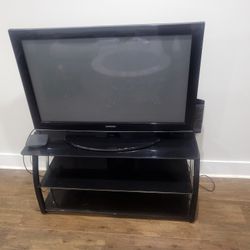 32" Samsung TV 