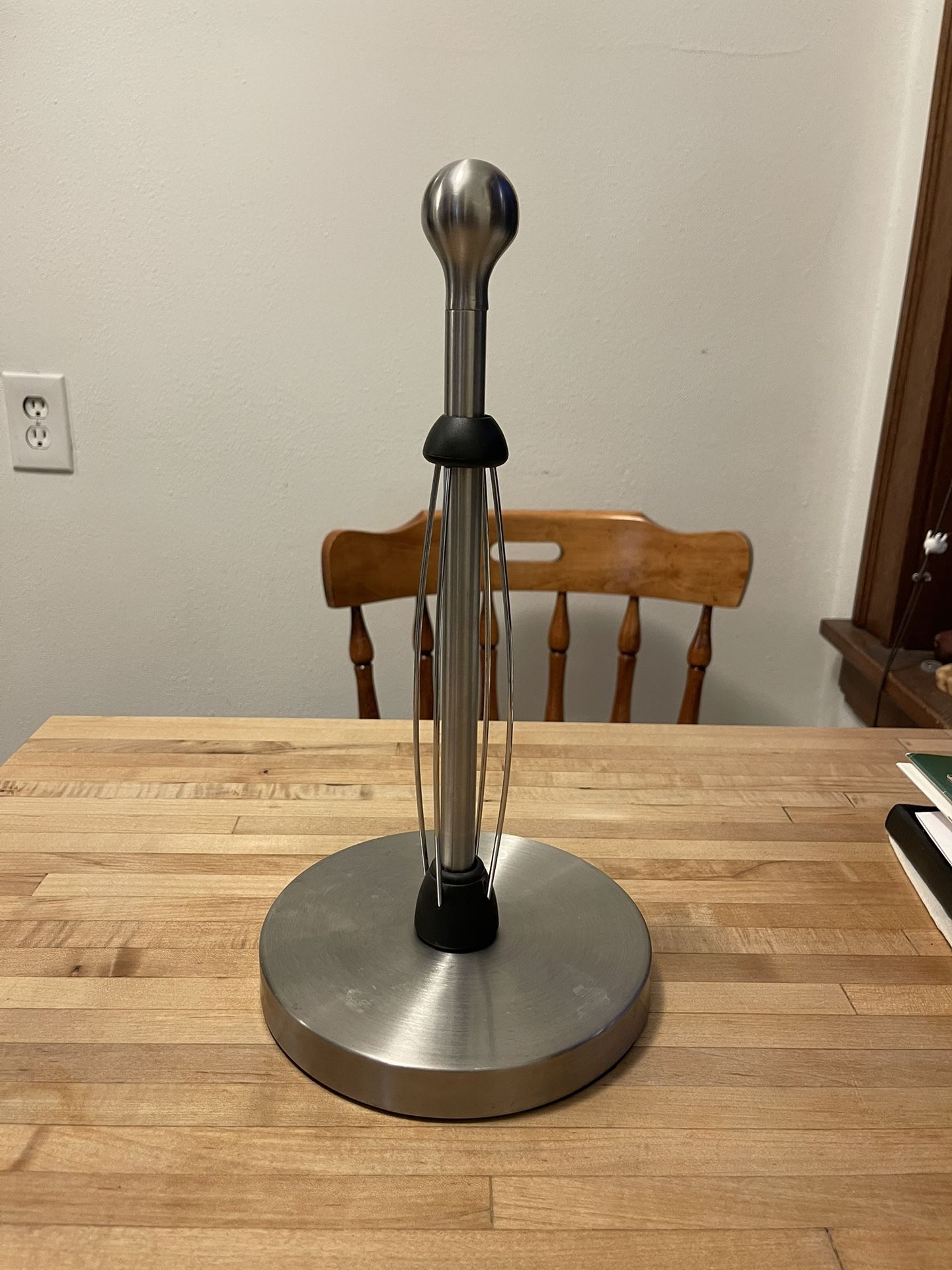Paper Towel Holder - Weighted Base for Sale in Seattle, WA - OfferUp
