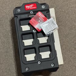 Milwaukee Packout Compact Wall Plate
