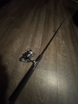 GX2 ugly stick Bass Pro two piece fishing combo.