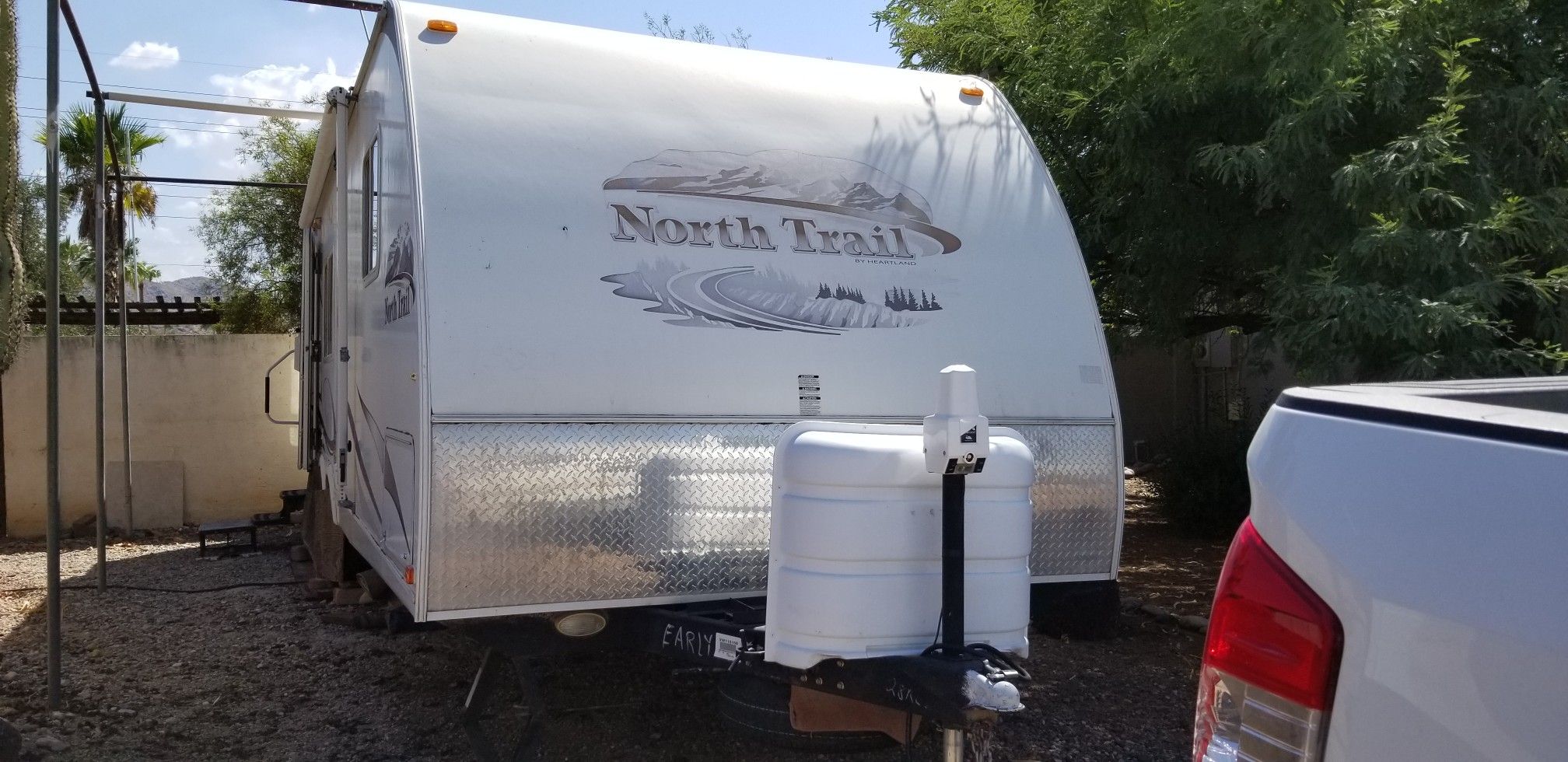 2009 30' Travel Trailer