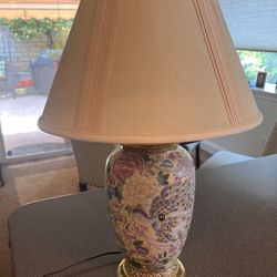 Vintage Asian Porcelain Table Lamp