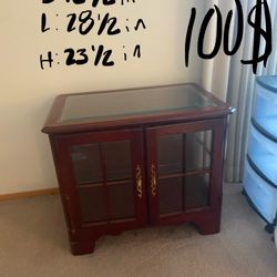 Vintage Gorgeous End Table 