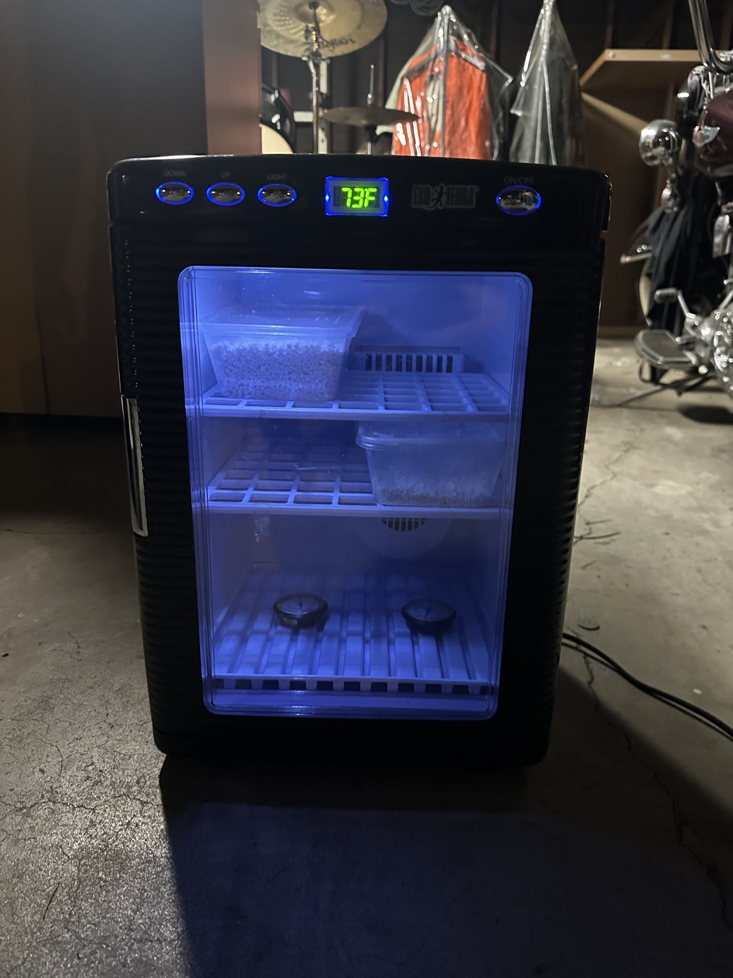 Exo Terra Incubator
