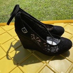 Torrid Wedges Size 10 NEW 