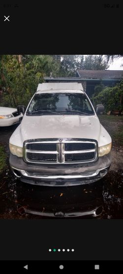 2005 Dodge Pickup Truck/ Utility Camper Top