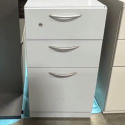 3 Drawer Metal Office Filing Cabinets! Only $20 Ea! Pedestal Files