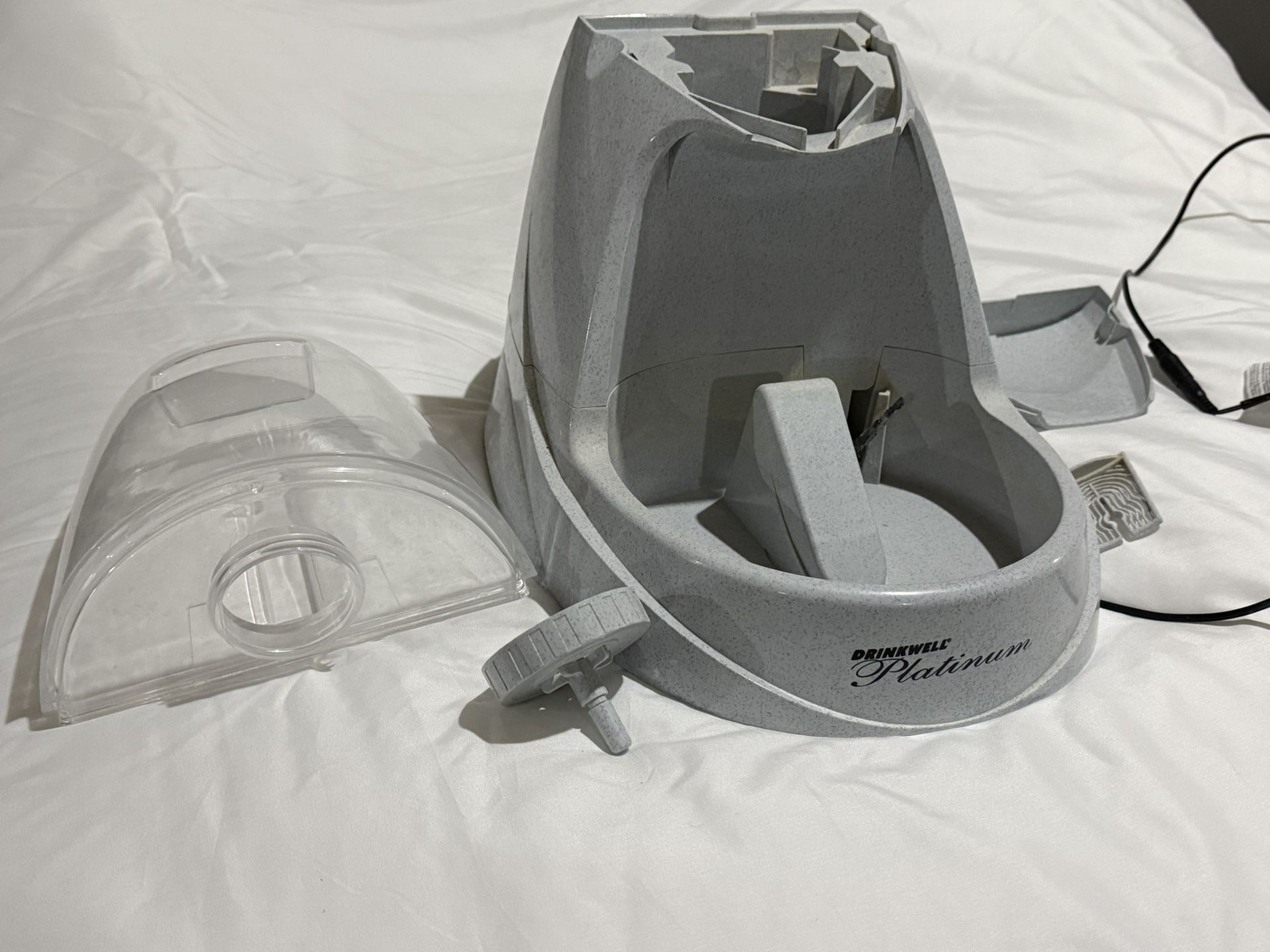 “DrinkWell Platinum” Pet Water Fountain