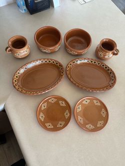 Juego de platos de barro Mexicano // 8-Piece Mexican Clay Dinnerware Set