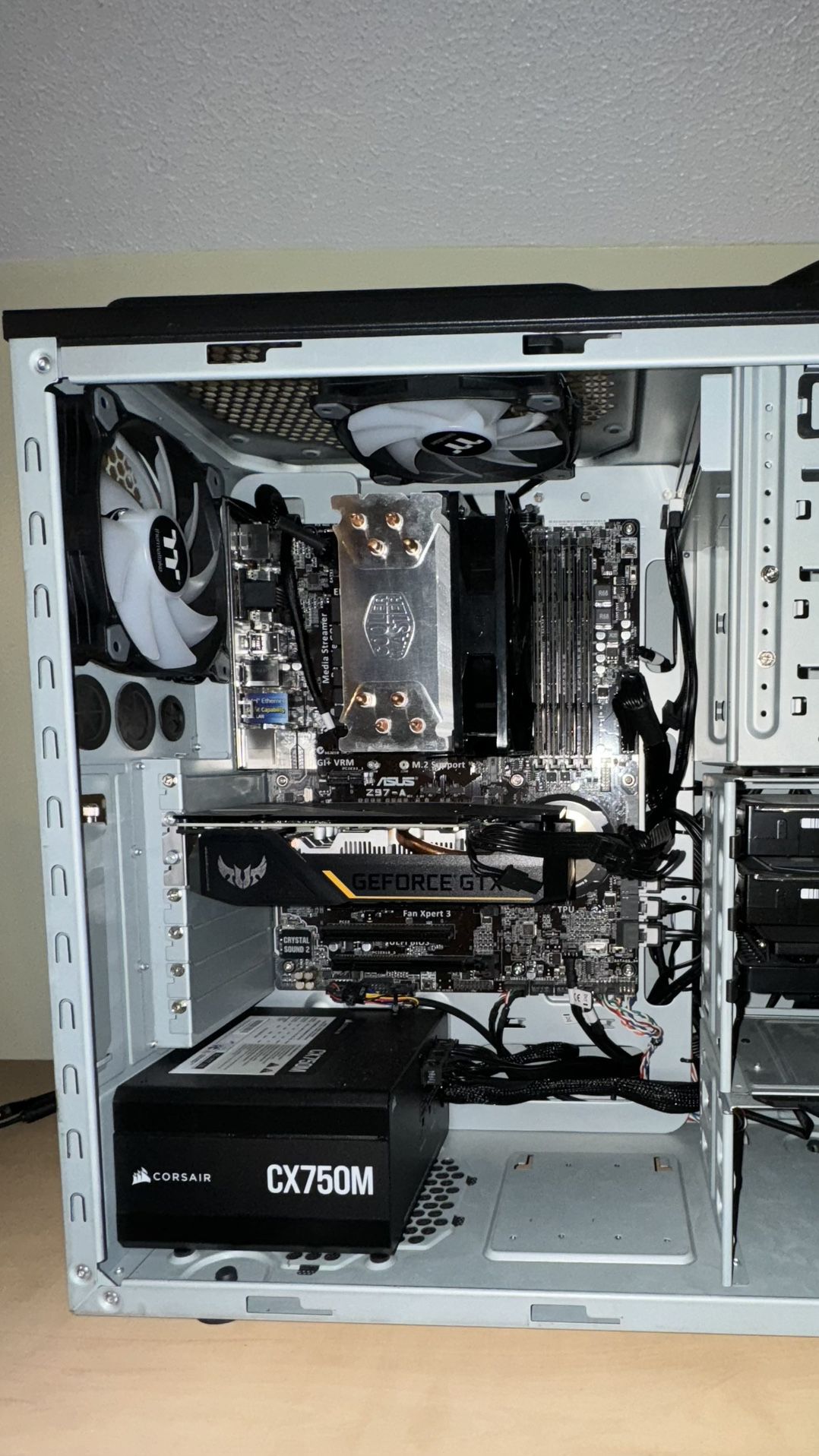 4th Gen i7 intel Haswell 4790K 16GB Ram along with Motherboard Parts