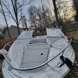 1997 MAXUM BOAT For Parts