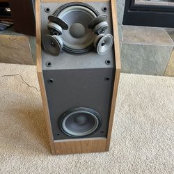 2 Bose speakers