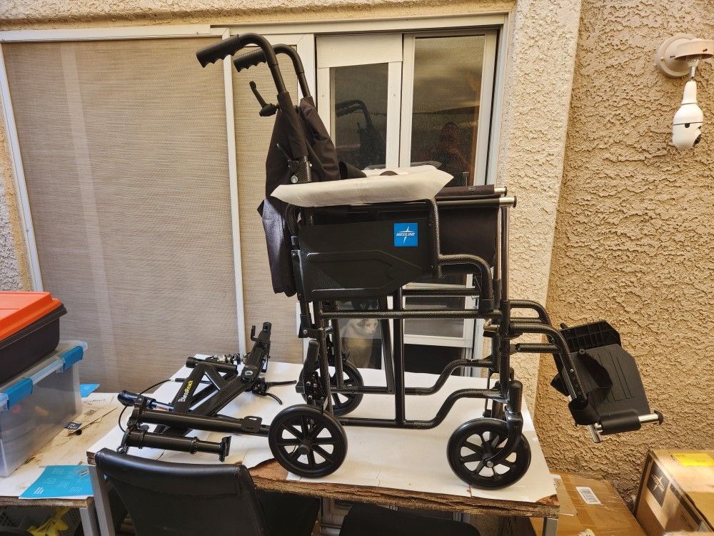 Lightweight Foldable Mobility Wheelchairs 