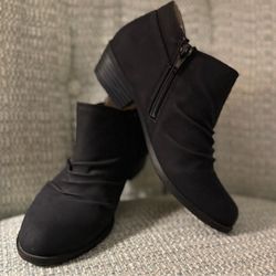 Cute Comfy Ankle Boots Sz 5M