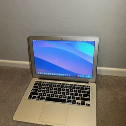MacBook Air 13 inch i7/8GB,512gb SSD,90%Bat Health Adobe,finalCut, logicpro Ms office or best offer