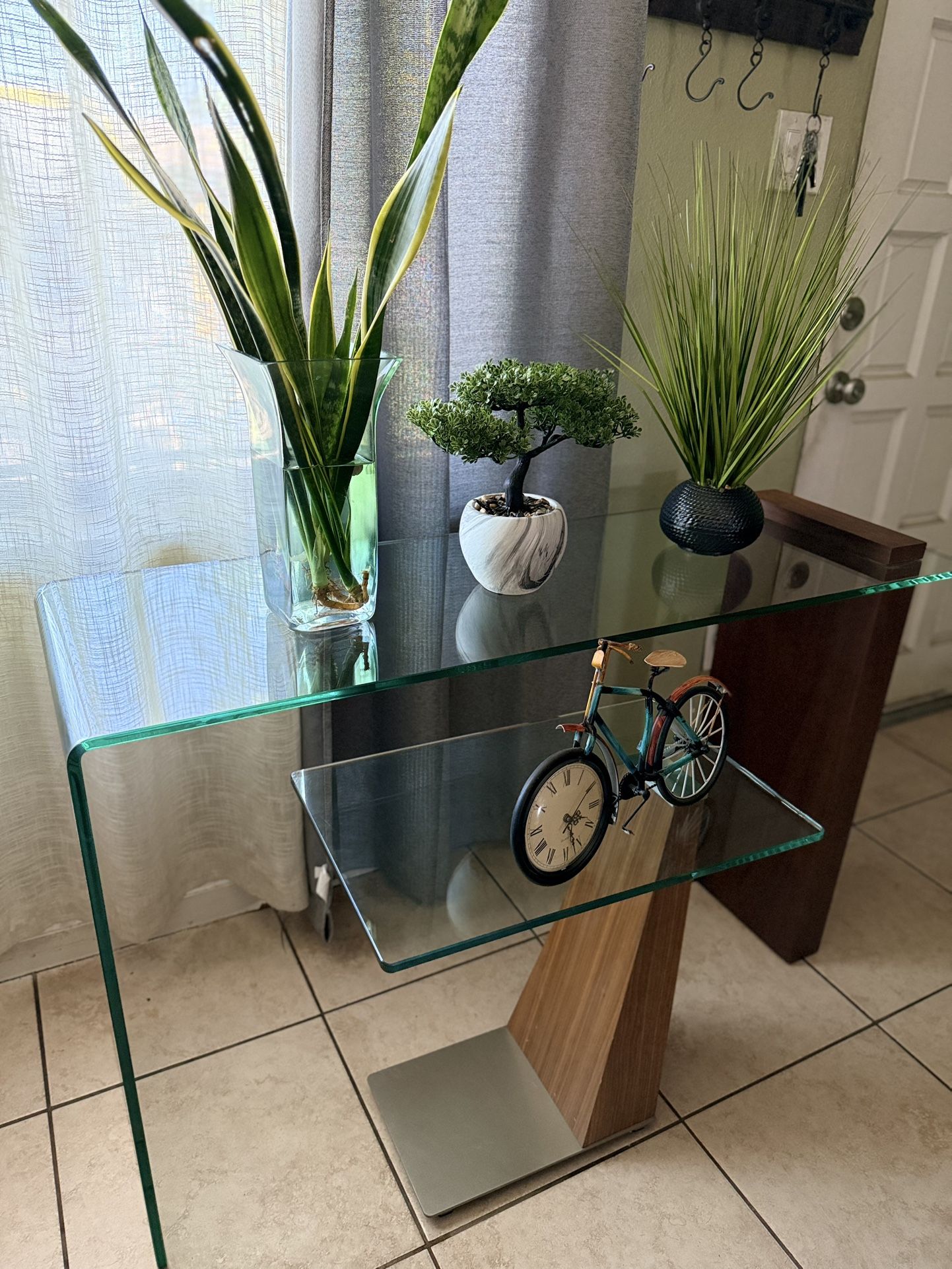 Casabianca Furniture BUONO Walnut Veneer w Glass Console Table and Side Table* EXCELLENT CONDITION