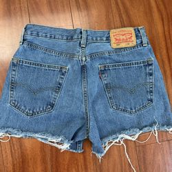 Levi’s shorts 