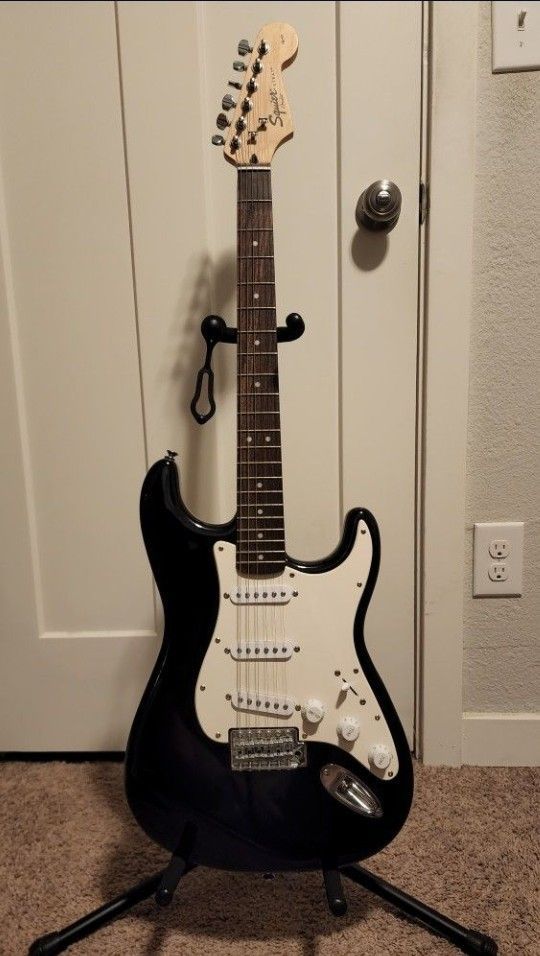 Squier Stratocaster Electric Guitar