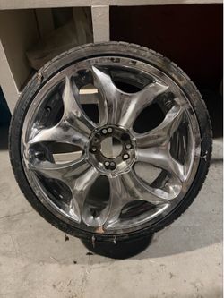 I have 4 rim of 19 inch rim for sale. The only thing that has is one tire messed up and didn’t have the stutter cub