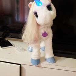Furreal Friend Magical Unicorn Works Perfectly Fine . Couple Of Mark's On It.