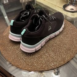 Women Shoes 👟 Reebok Size 9