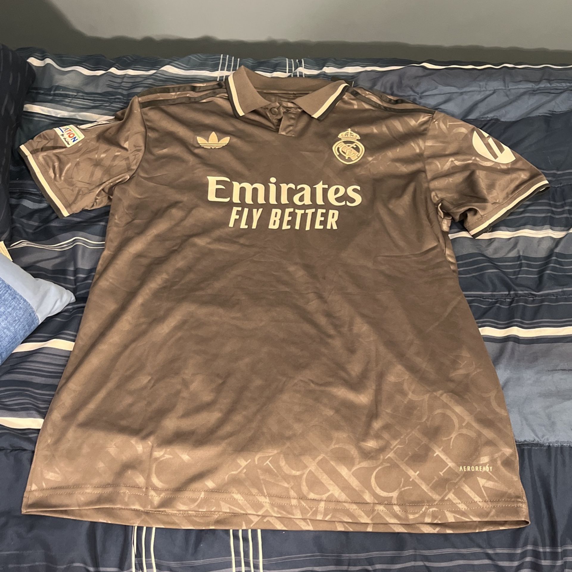 24/25 Real madrid jersey 2XL