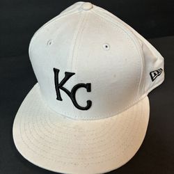 Kansas City Royals Fitted Hat Cap White/Black Size 7 5/8 KC 59Fifty New Era MLB
