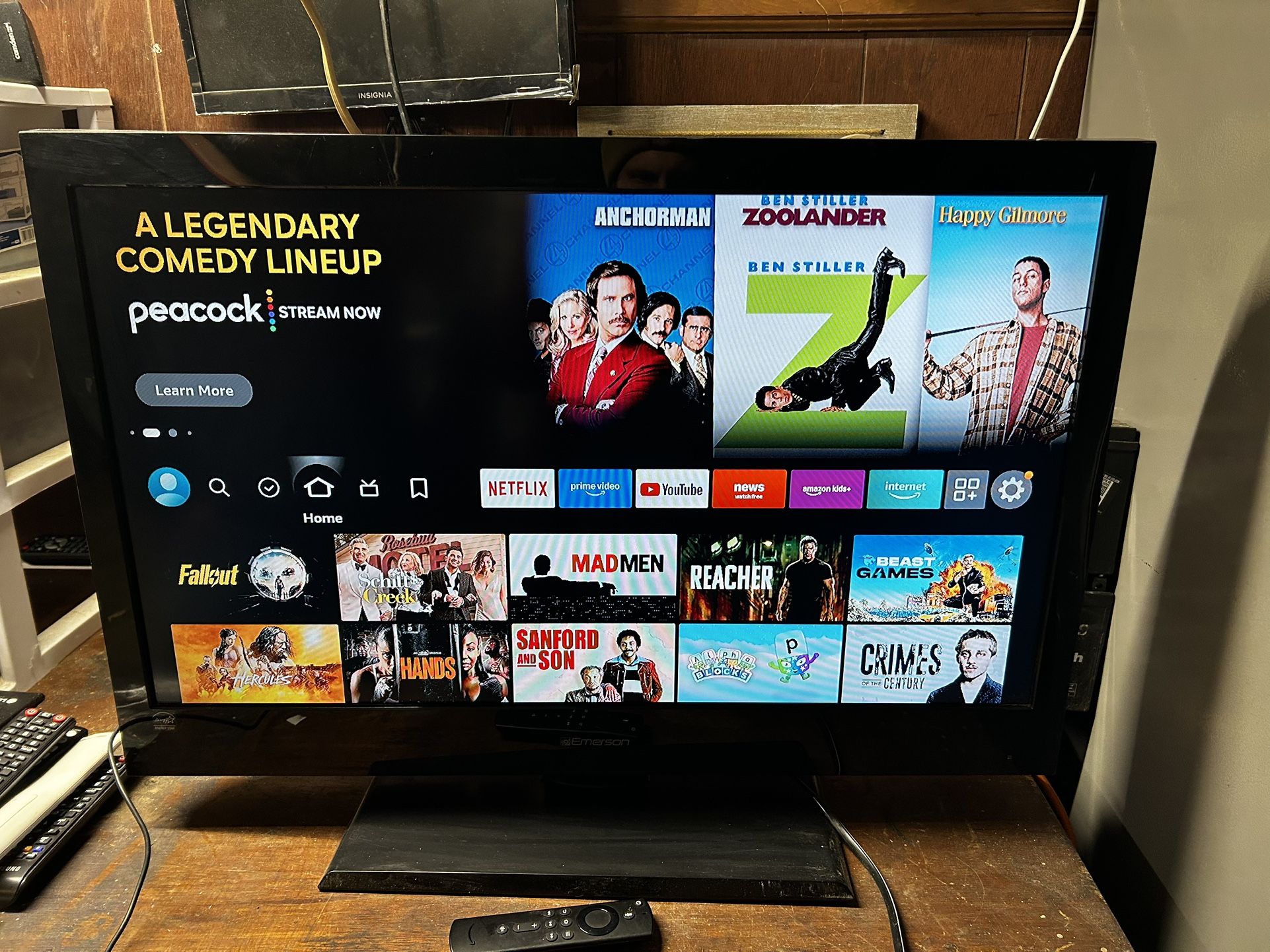 Emerson 32” Smart TV