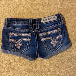 Rock revival, Nancy Shorts