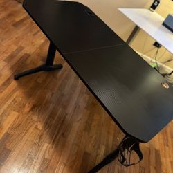 Gaming Desk w/ Cupholder 