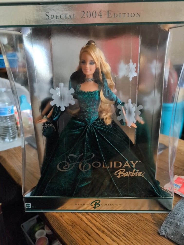 New Special 2004 Edition Holiday Barbie Doll Collector Edition