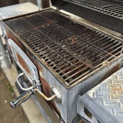 Asador Grande En Buenas Condiciones Usar Para Carbón