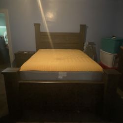 Bedroom Set Downsizing Need Gone Asap 