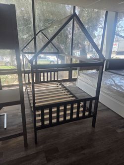 Twin Size House Bed Espresso