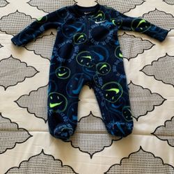 Nike Three Month Onesie/hablo Español