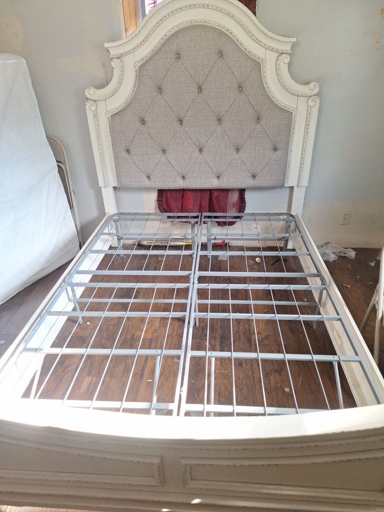 Bed Room Set