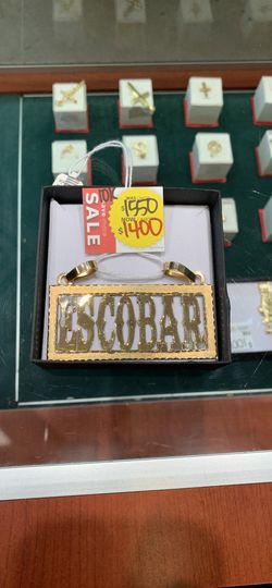 10k Name Plate Pendant