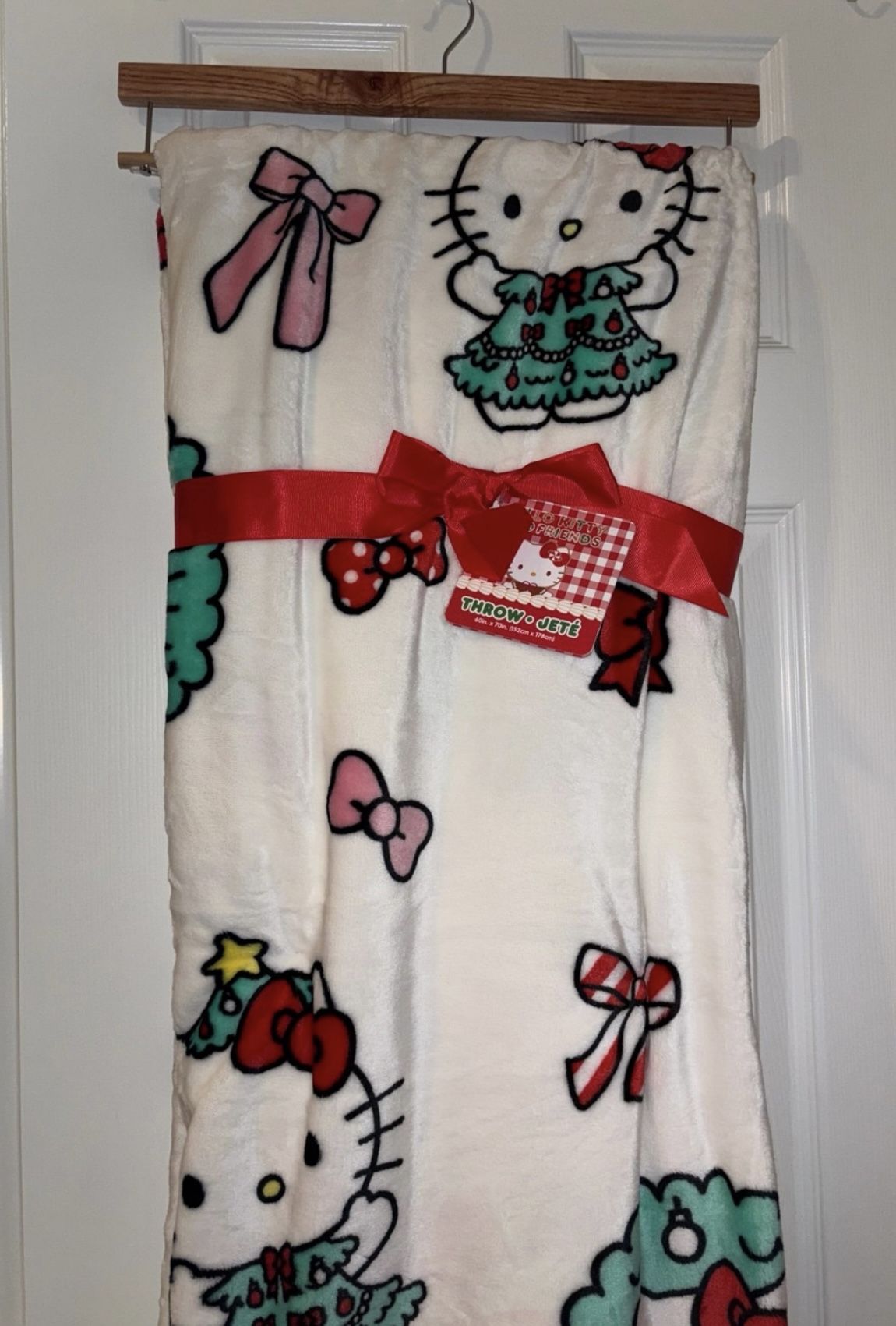 Hello Kitty Christmas Throw