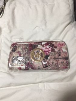 Michael kors wallet