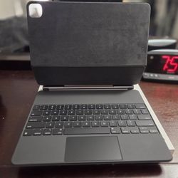 Apple Magic keyboard 12.9 Inch