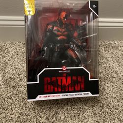 The Batman 12” Statue Gold Label