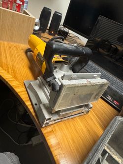 Biscuit jointer