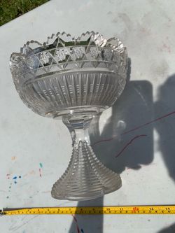Vintage Cut Glass Pedestal Centerpiece Bowl pick up Coral Springs 33071