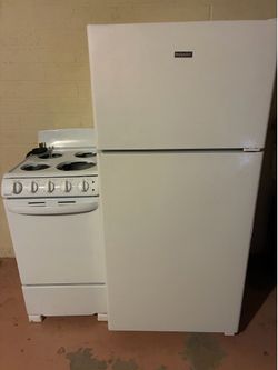 Hotpoint Fridge and Range Set