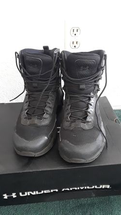 Under armor boots size 8